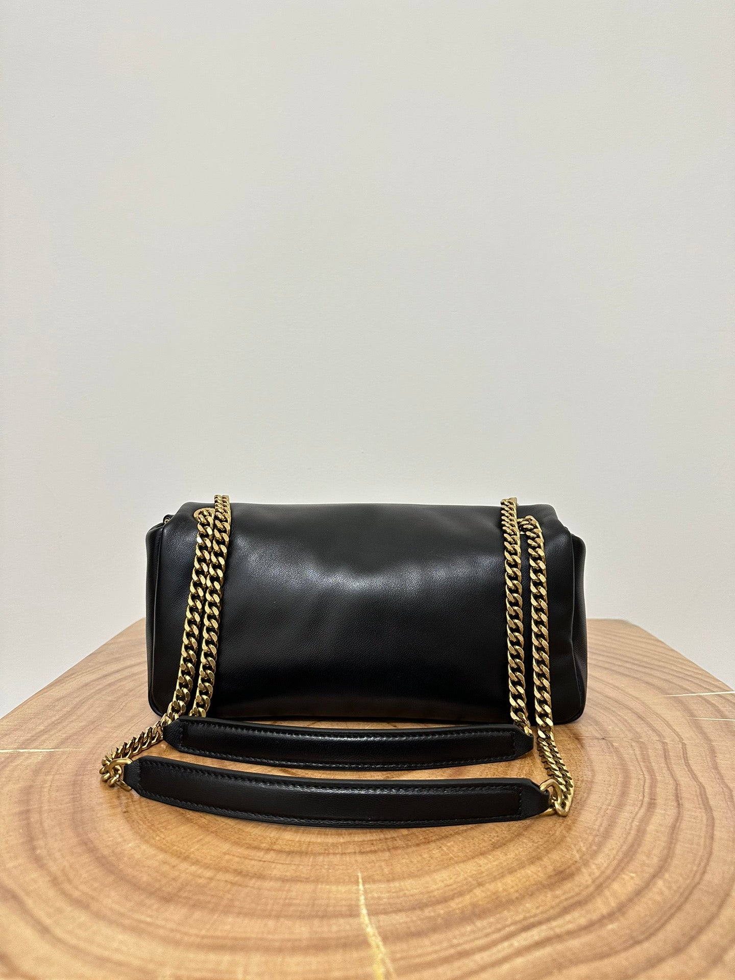 Luxury Saint Laurent SL 26cm Calypso Chain Bag Black Leather