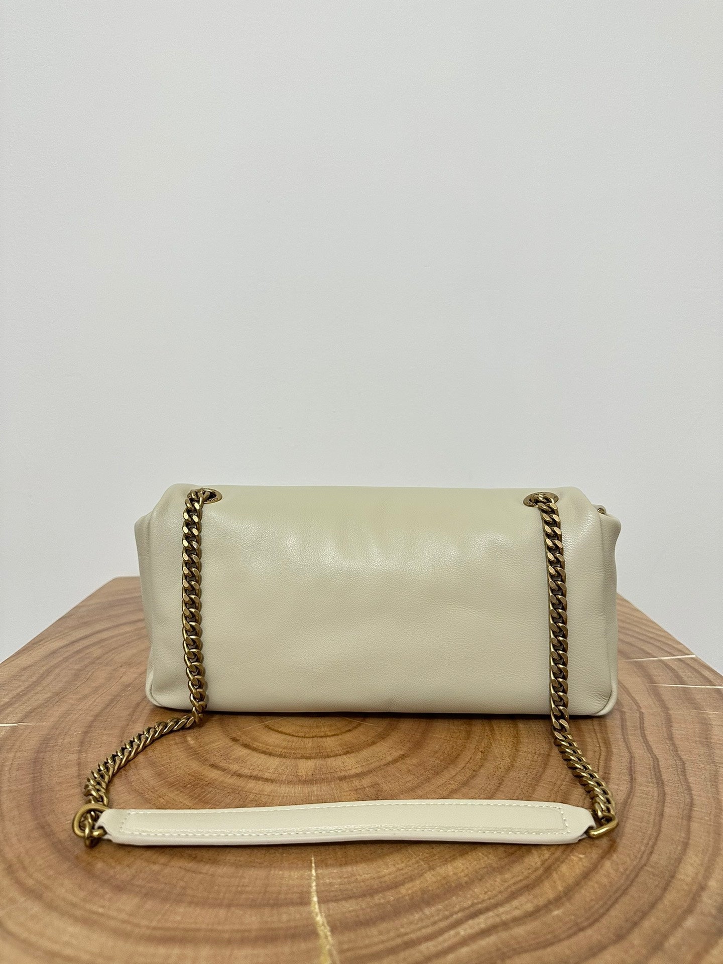 Luxury Saint Laurent SL 26cm Calypso Chain Bag White Leather