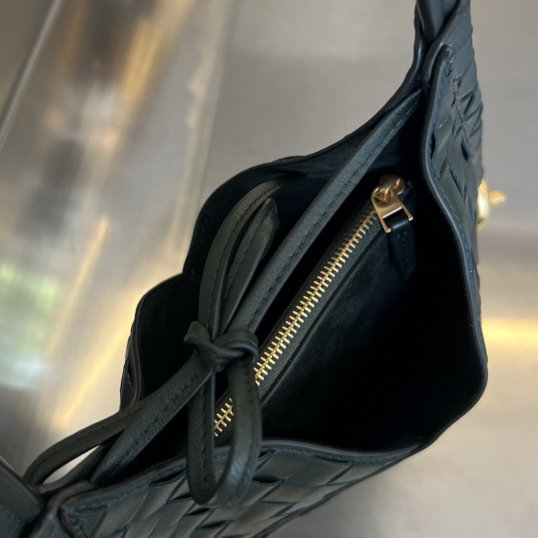 Luxury Bottega Veneta MINI SOLSTICE 30 BLACK LAMBSKIN