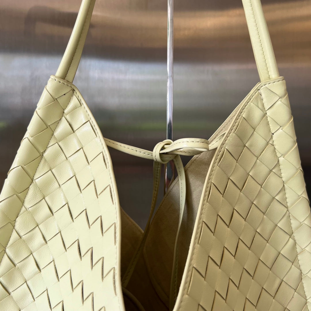 Luxury Bottega Veneta MEDIUM SOLSTICE 44 DARK CREAM LAMBSKIN