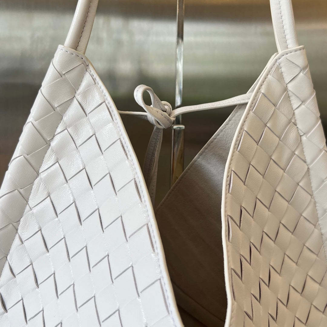 Luxury Bottega Veneta MEDIUM SOLSTICE 44 WHITE LAMBSKIN