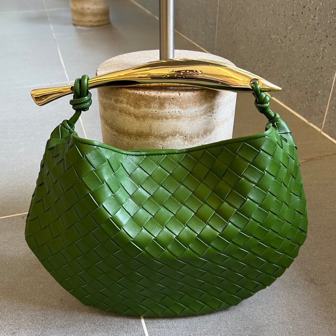 Luxury Bottega Veneta SARDINE 33 WITH CHAIN IN EMERALD GREEN LAMBSKIN