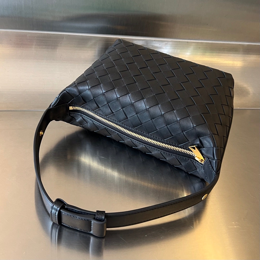 Luxury Bottega Veneta WALLACE 22 BAG IN BLACK CALFSKIN