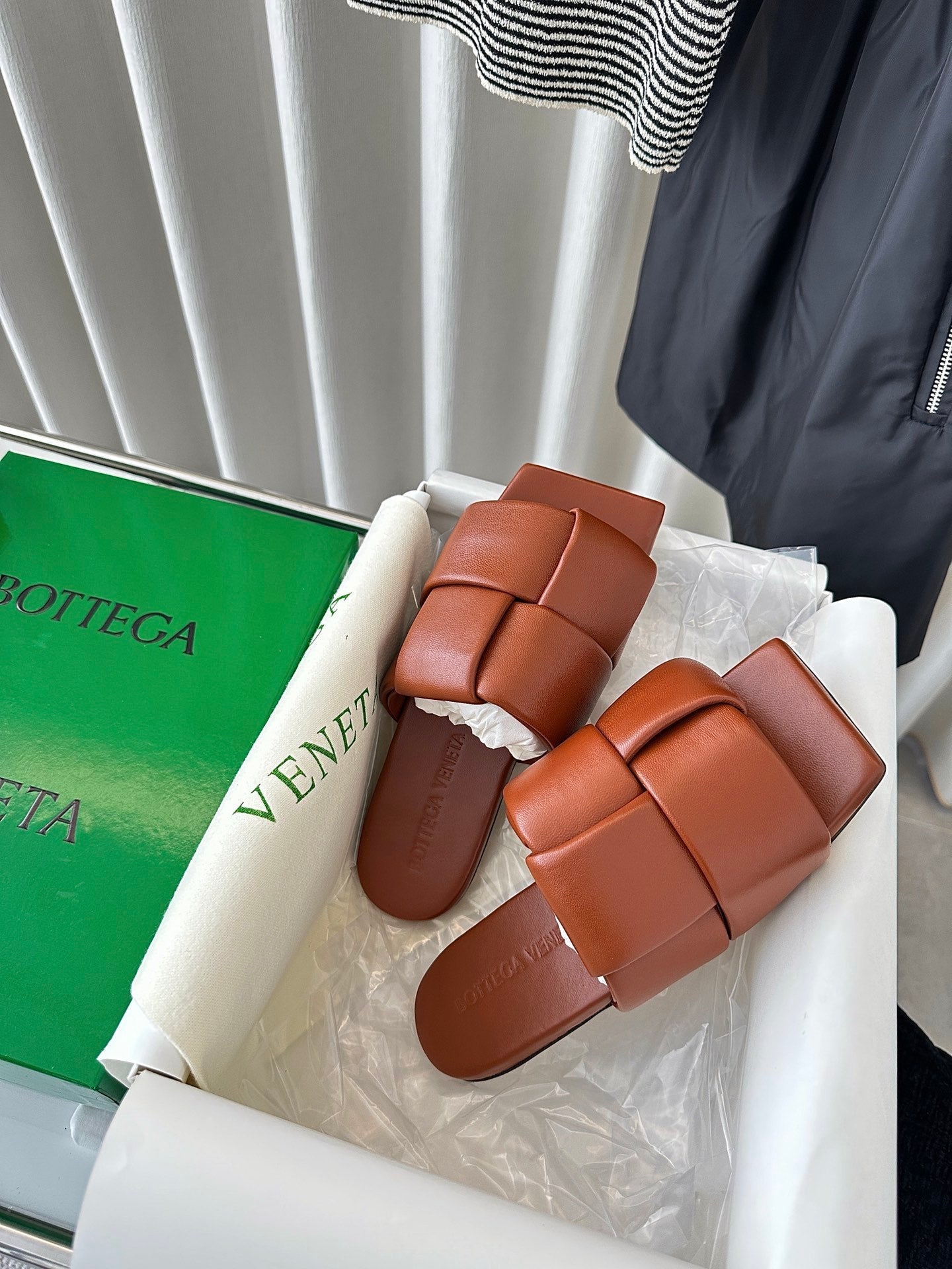 Luxury Bottega Veneta patch mule flat brown lambskin