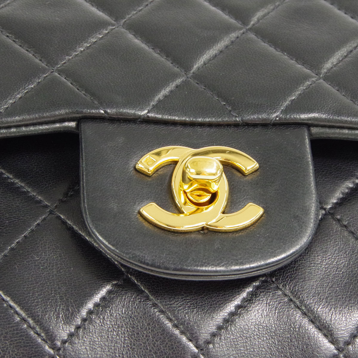 Luxury Chanel 1996-1997 Classic Double Flap Small Black Lambskin 66942