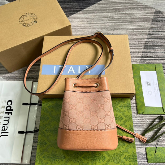 Luxury Gucci GG OPHIDIA MINI 19 BUCKET LIGHT PINK CANVAS AND CALFSKIN