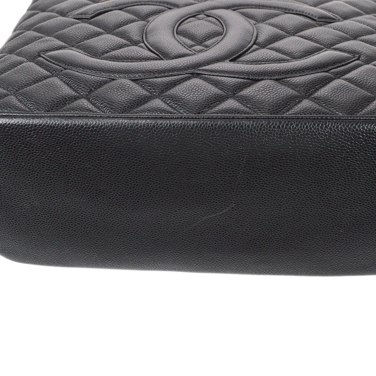 Luxury Chanel Medallion Quilted Tote Handbag Black Caviar 78500