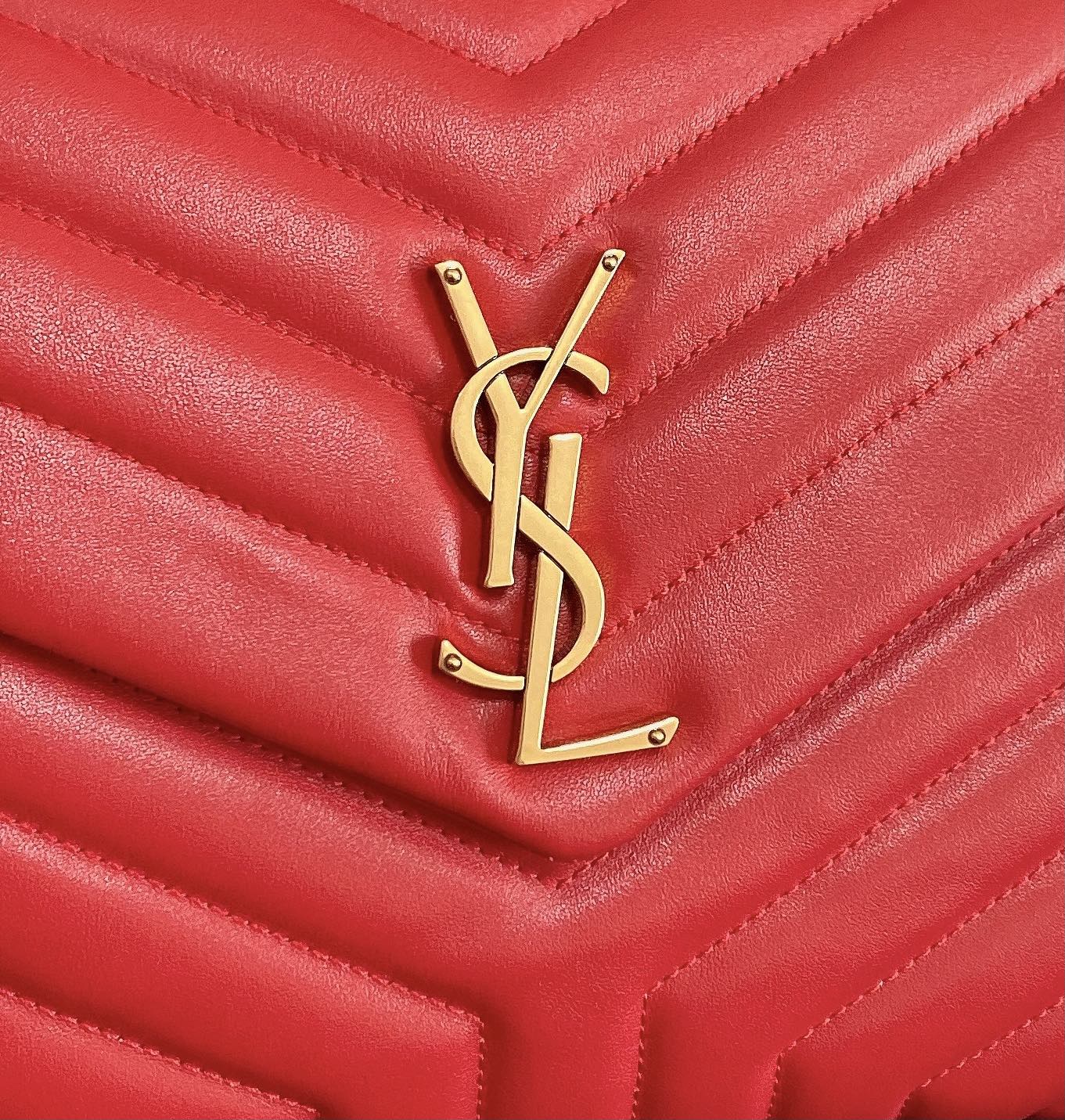 Luxury Saint Laurent LOULOU MEDIUM 32 RED QUILTED LEATHER