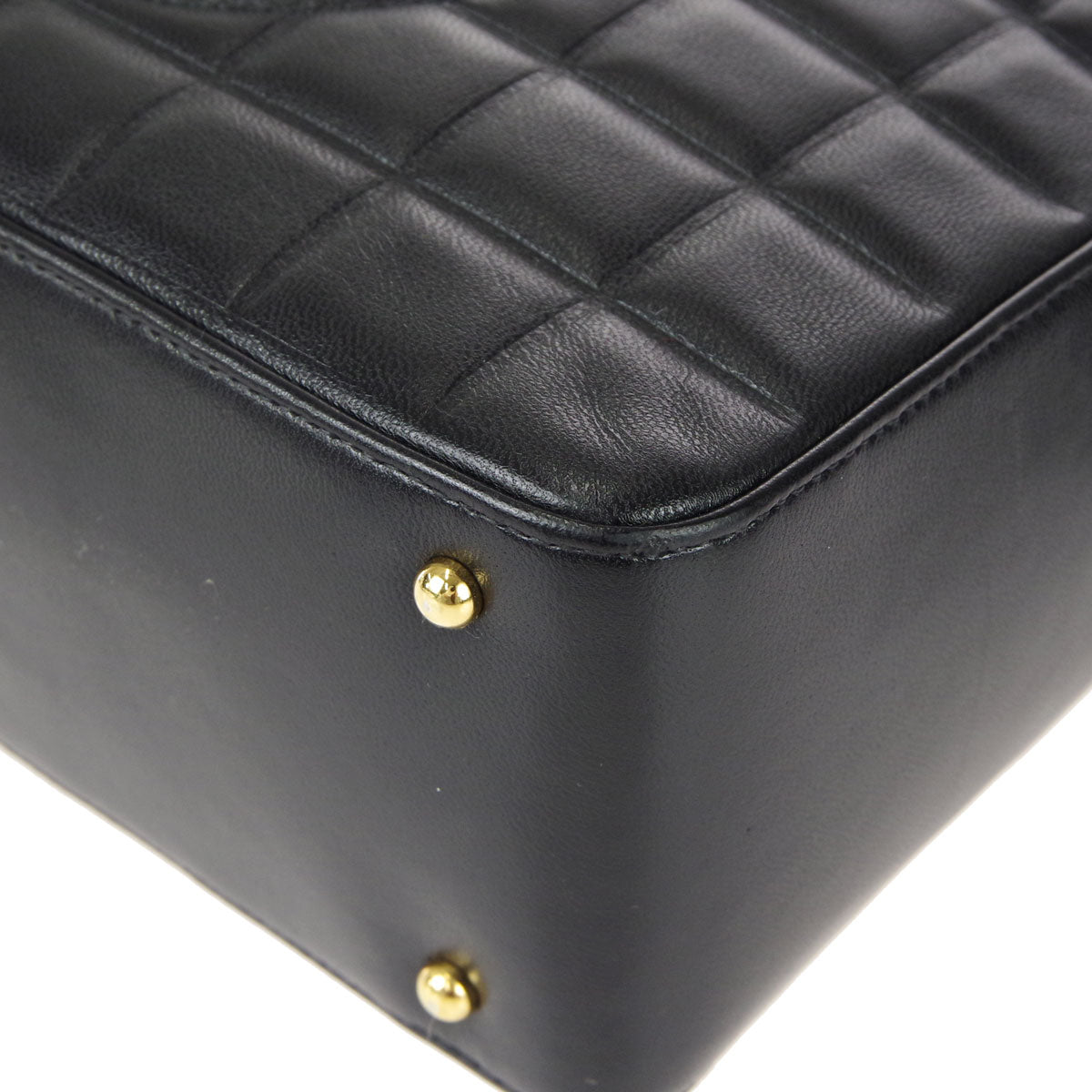 Luxury Chanel Choco Bar Shoulder Bag Black Lambskin 67732
