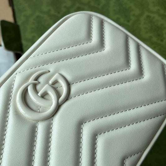 Luxury Gucci gg marmont mini 18cm zip top all white calfskin