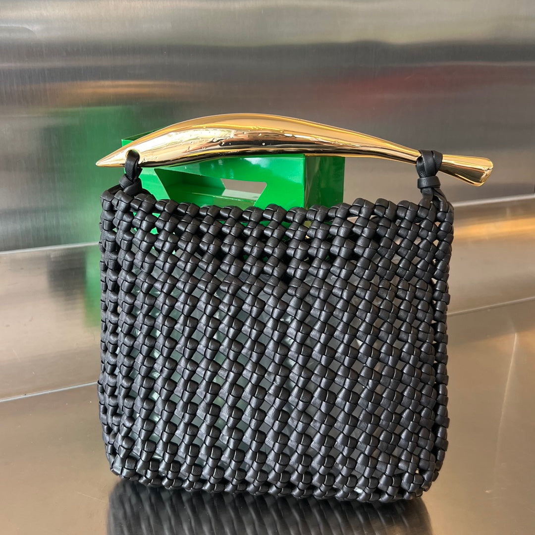 Luxury Bottega Veneta SARDINE 29 BAG IN BLACK LAMBSKIN
