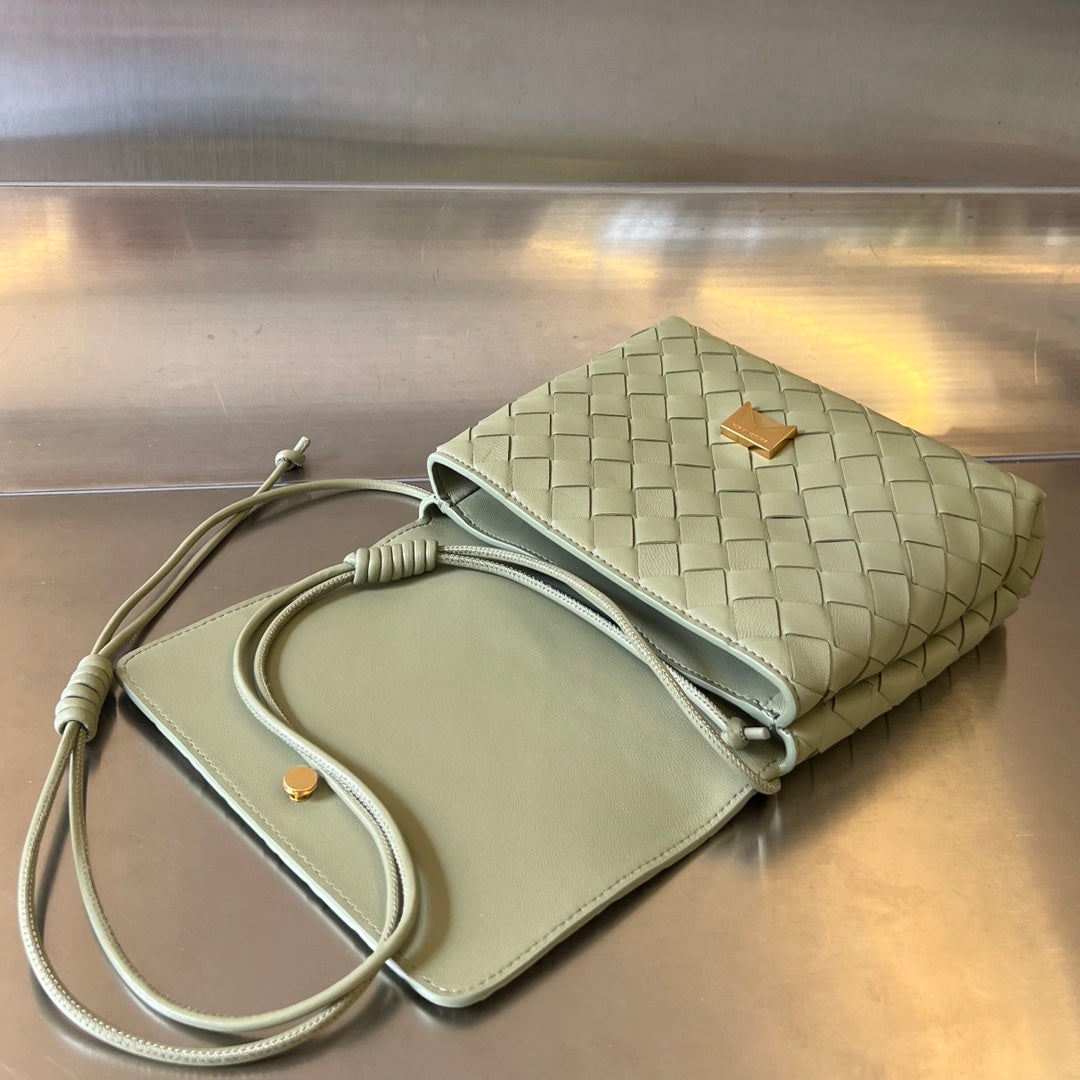 Luxury Bottega Veneta BV Mini Crossbody Bag 19cm Light Green Calfskin Ghw