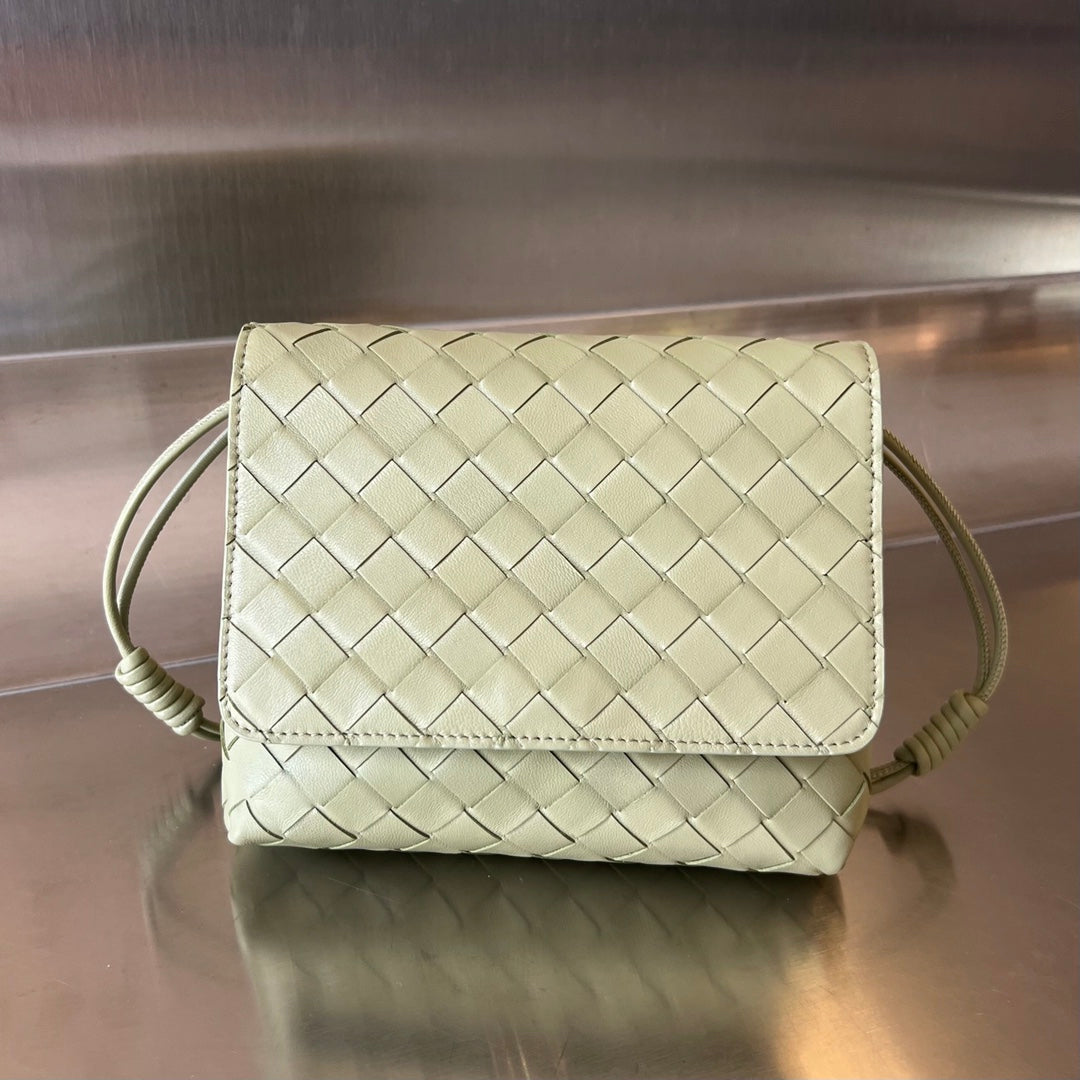 Luxury Bottega Veneta BV Mini Crossbody Bag 19cm Light Green Calfskin Ghw