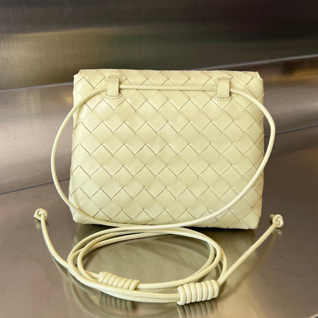 Luxury Bottega Veneta BV Mini Crossbody Bag 19cm Light Yellow Calfskin Ghw