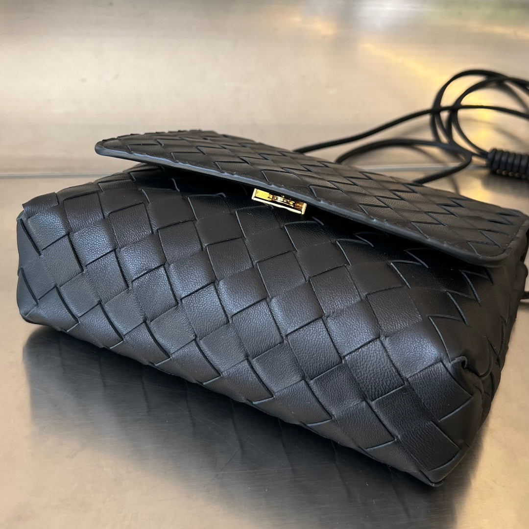 Luxury Bottega Veneta BV Mini Crossbody Bag 19cm Black Calfskin Ghw