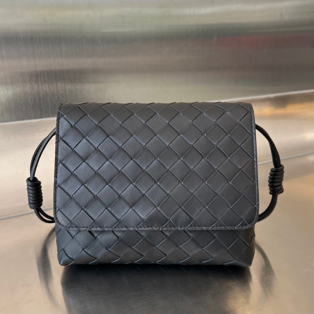 Luxury Bottega Veneta BV Mini Crossbody Bag 19cm Black Calfskin Ghw