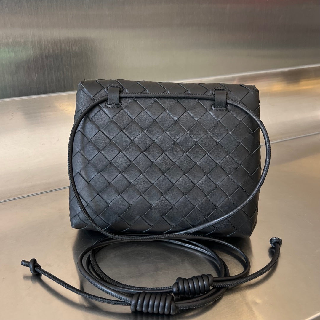 Luxury Bottega Veneta BV Mini Crossbody Bag 19cm Black Calfskin Ghw