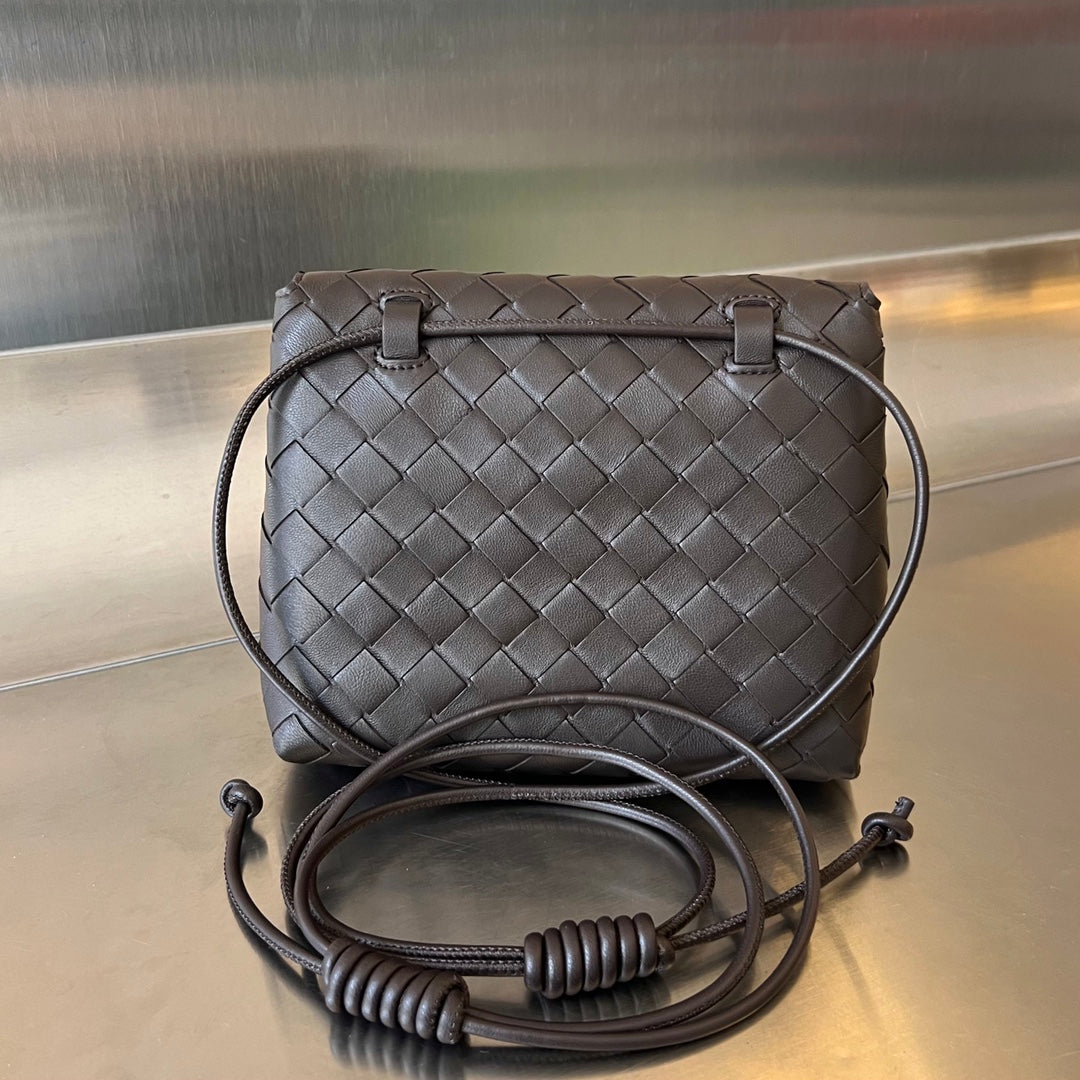 Luxury Bottega Veneta BV Mini Crossbody Bag 19cm Chocolate Calfskin Ghw