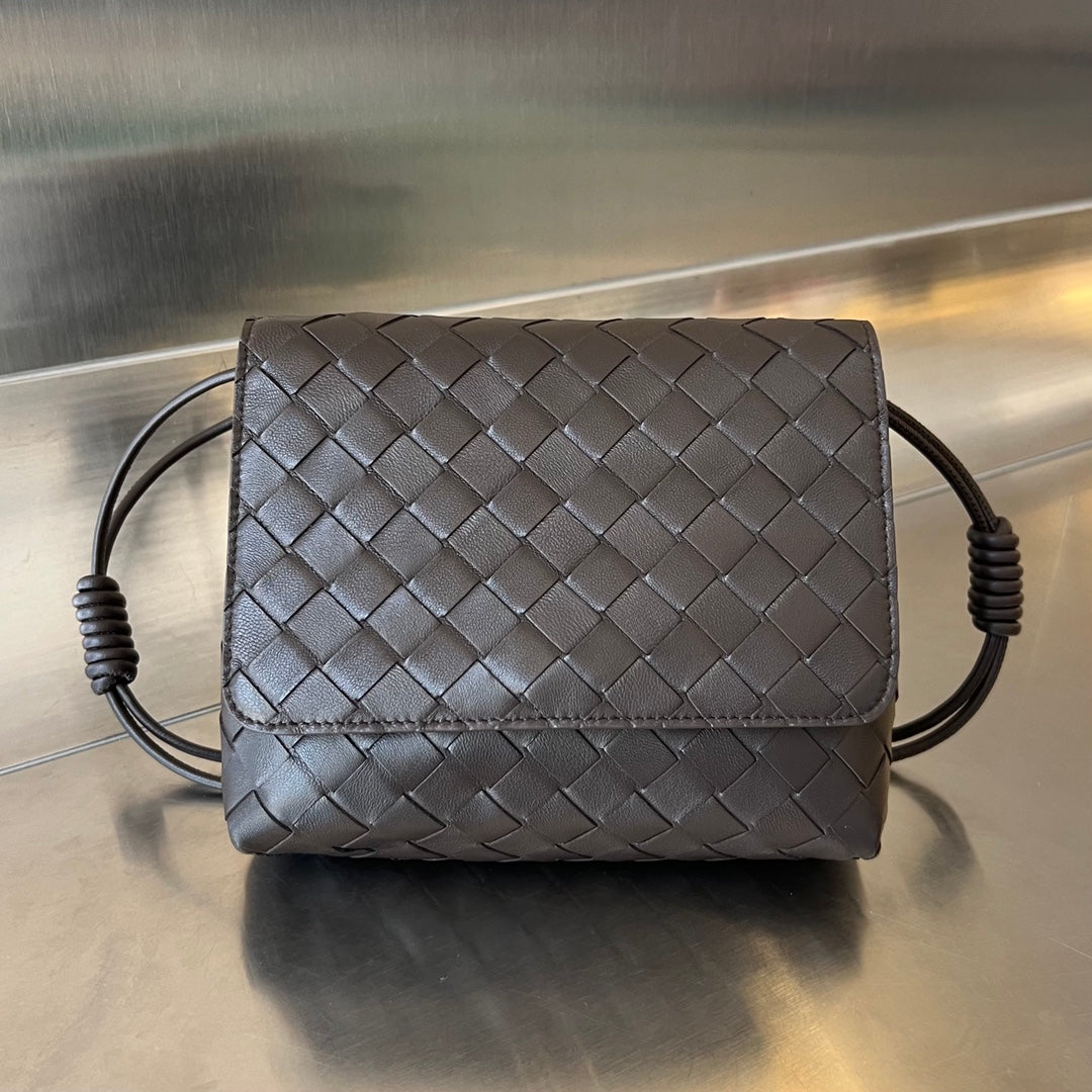 Luxury Bottega Veneta BV Mini Crossbody Bag 19cm Chocolate Calfskin Ghw