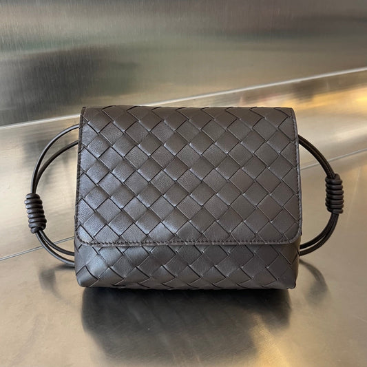 Luxury Bottega Veneta BV Mini Crossbody Bag 19cm Chocolate Calfskin Ghw