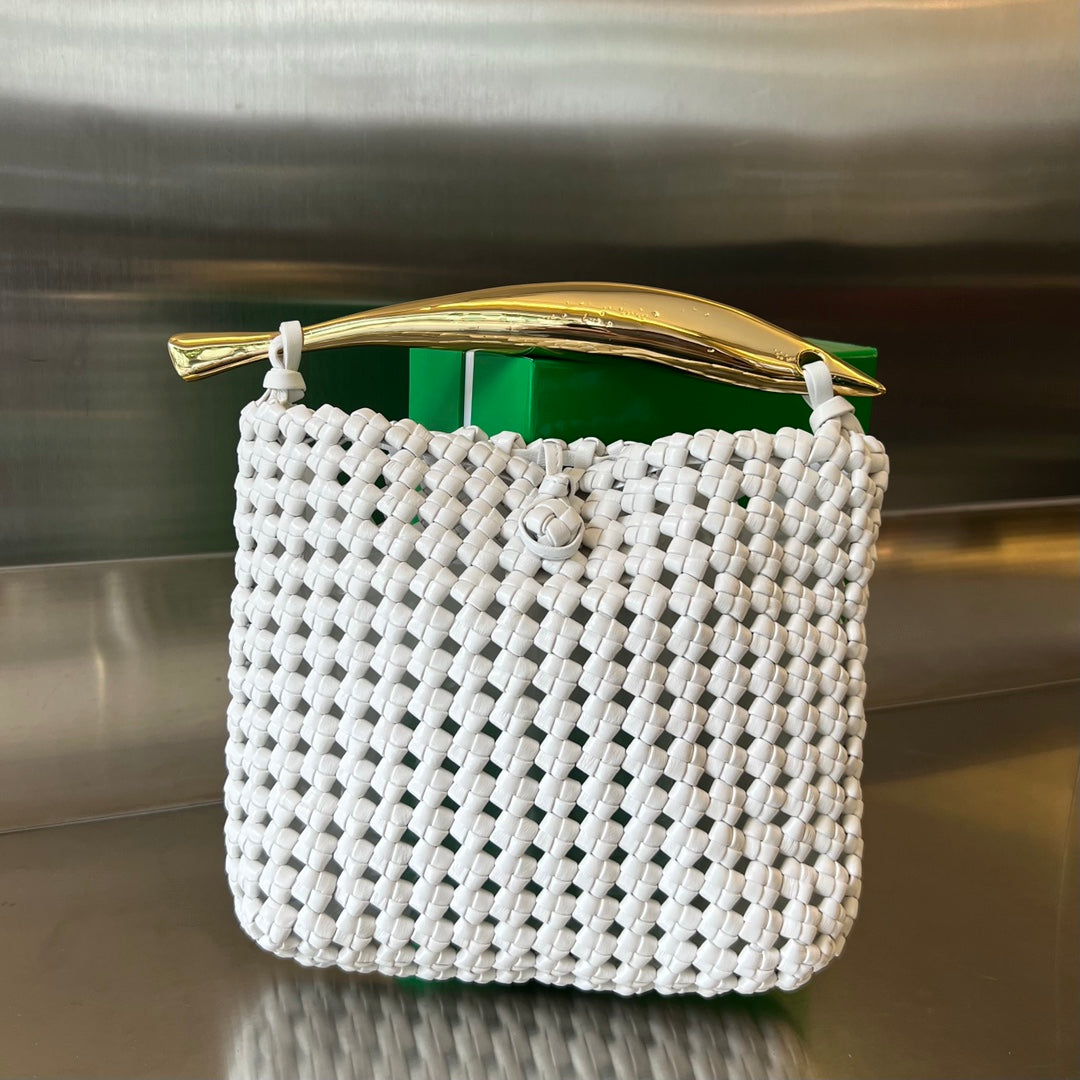 Luxury Bottega Veneta SARDINE 29 BAG IN WHITE LAMBSKIN