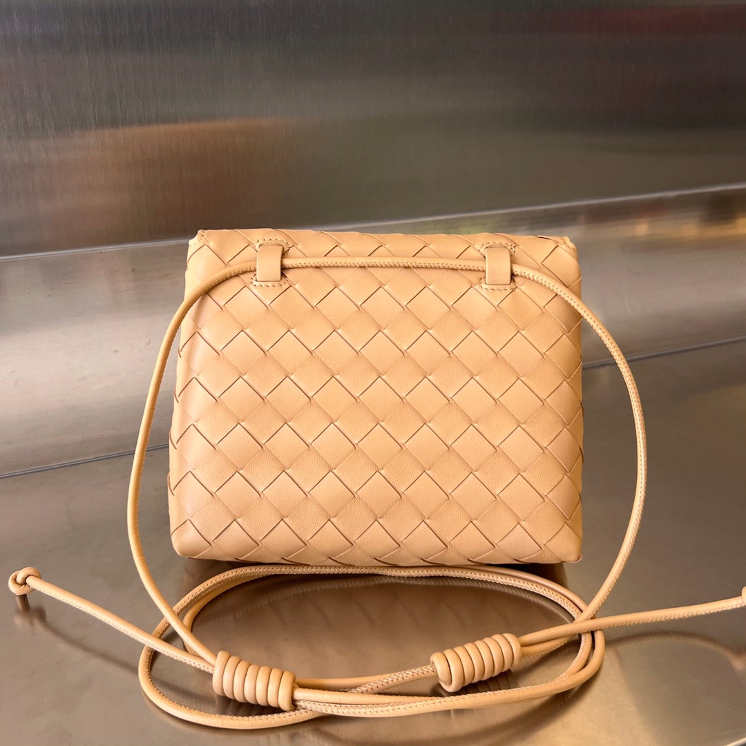 Luxury Bottega Veneta BV Mini Crossbody Bag 19cm Beige Calfskin Ghw
