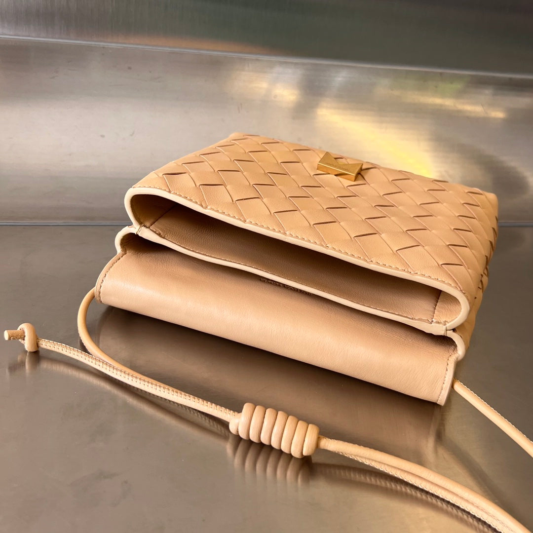 Luxury Bottega Veneta BV Mini Crossbody Bag 19cm Beige Calfskin Ghw