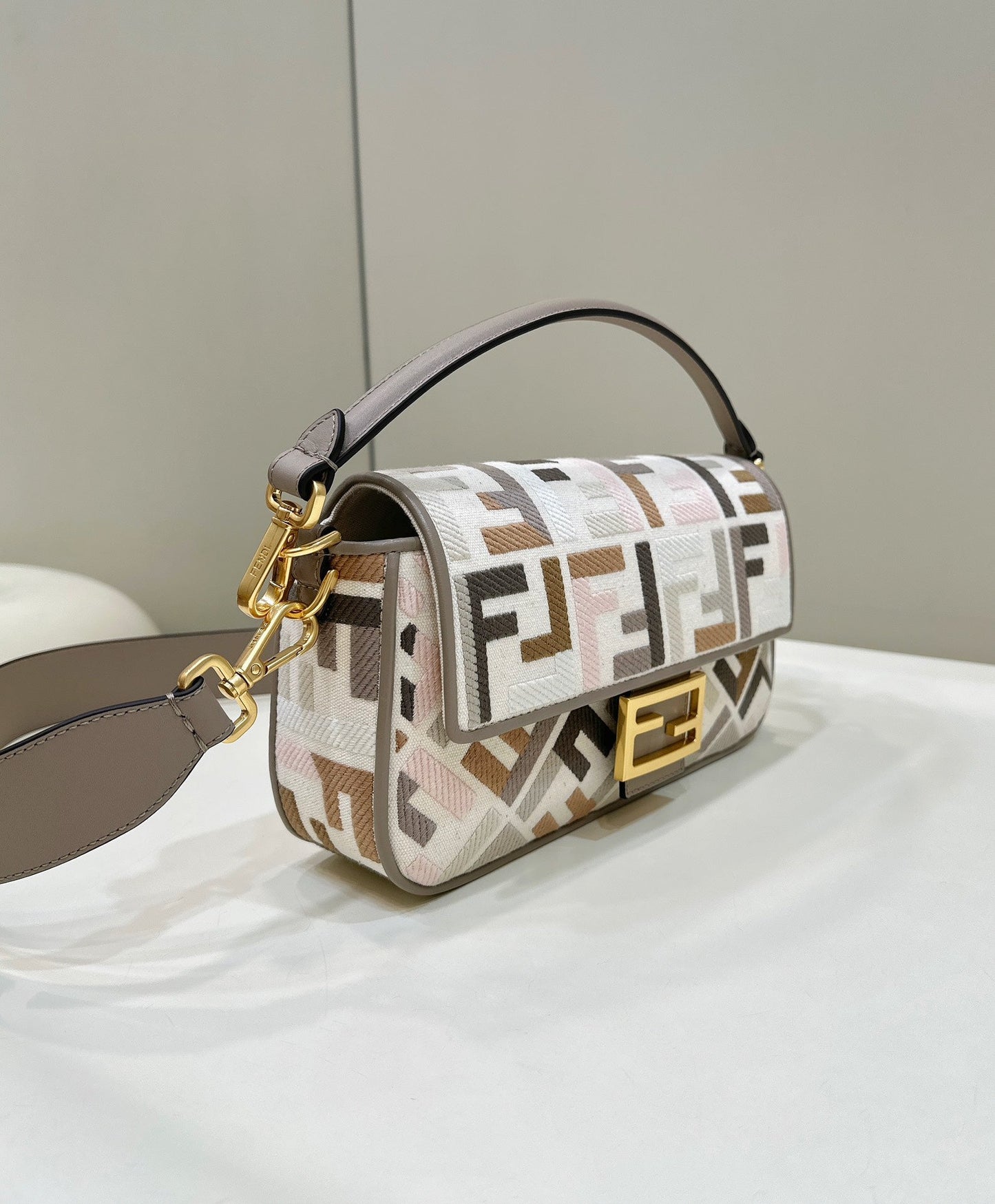 Luxury FendiBAGUETTE CANVAS 27 BAG GREY STRAP WITH MULTICOLOUR EMBROIDERY GOLD HARDWARE
