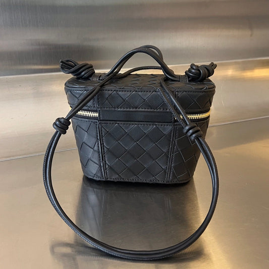 Luxury Bottega Veneta MINI VANITY CASE 18 IN BLACK LAMBSKIN