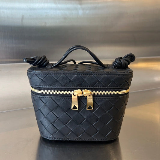Luxury Bottega Veneta MINI VANITY CASE 18 IN BLACK LAMBSKIN