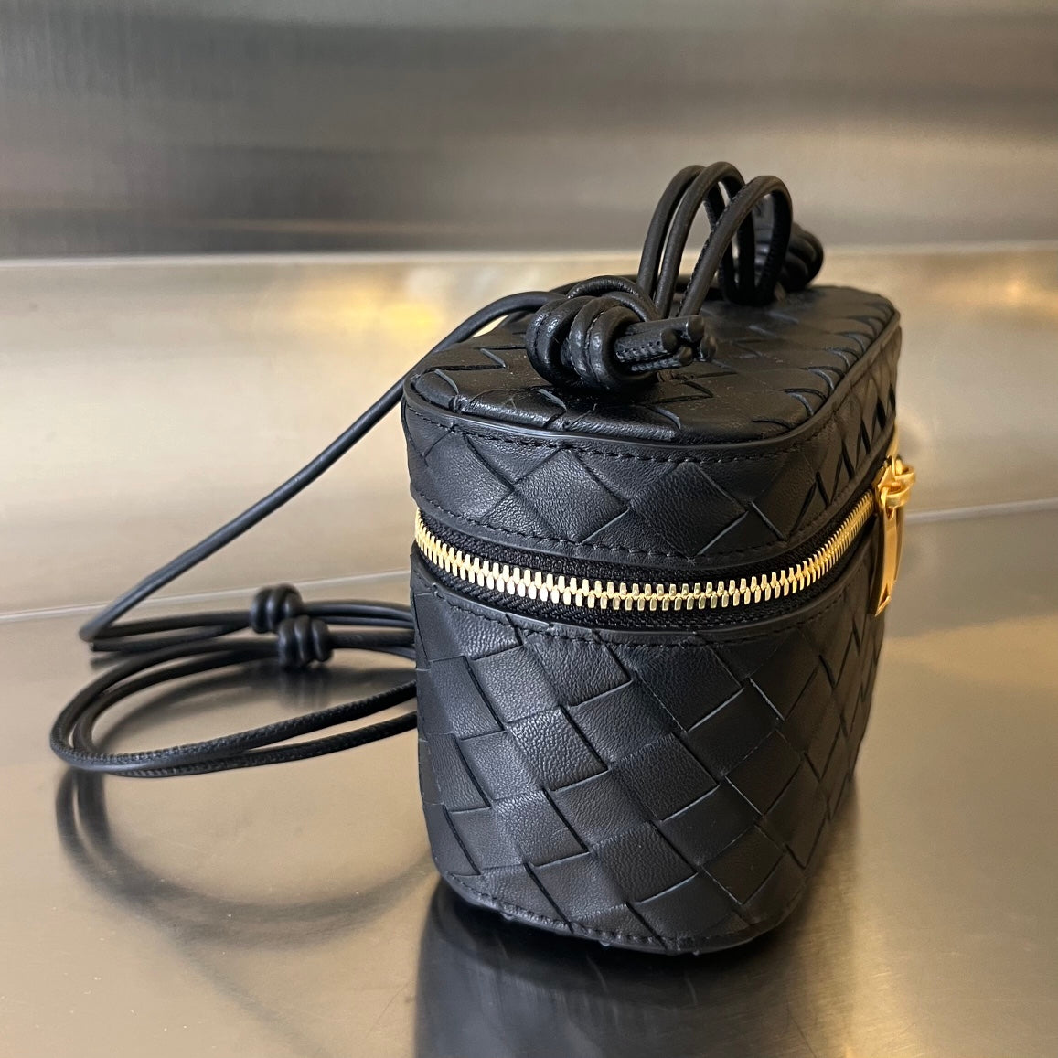Luxury Bottega Veneta MINI VANITY CASE 18 IN BLACK LAMBSKIN
