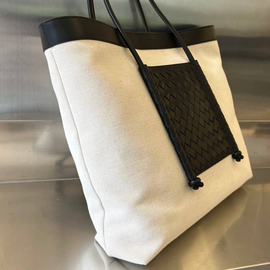 Luxury Bottega Veneta PORTELLO TOTE 53 IN BLACK CALFSKIN AND WHITE CANVAS