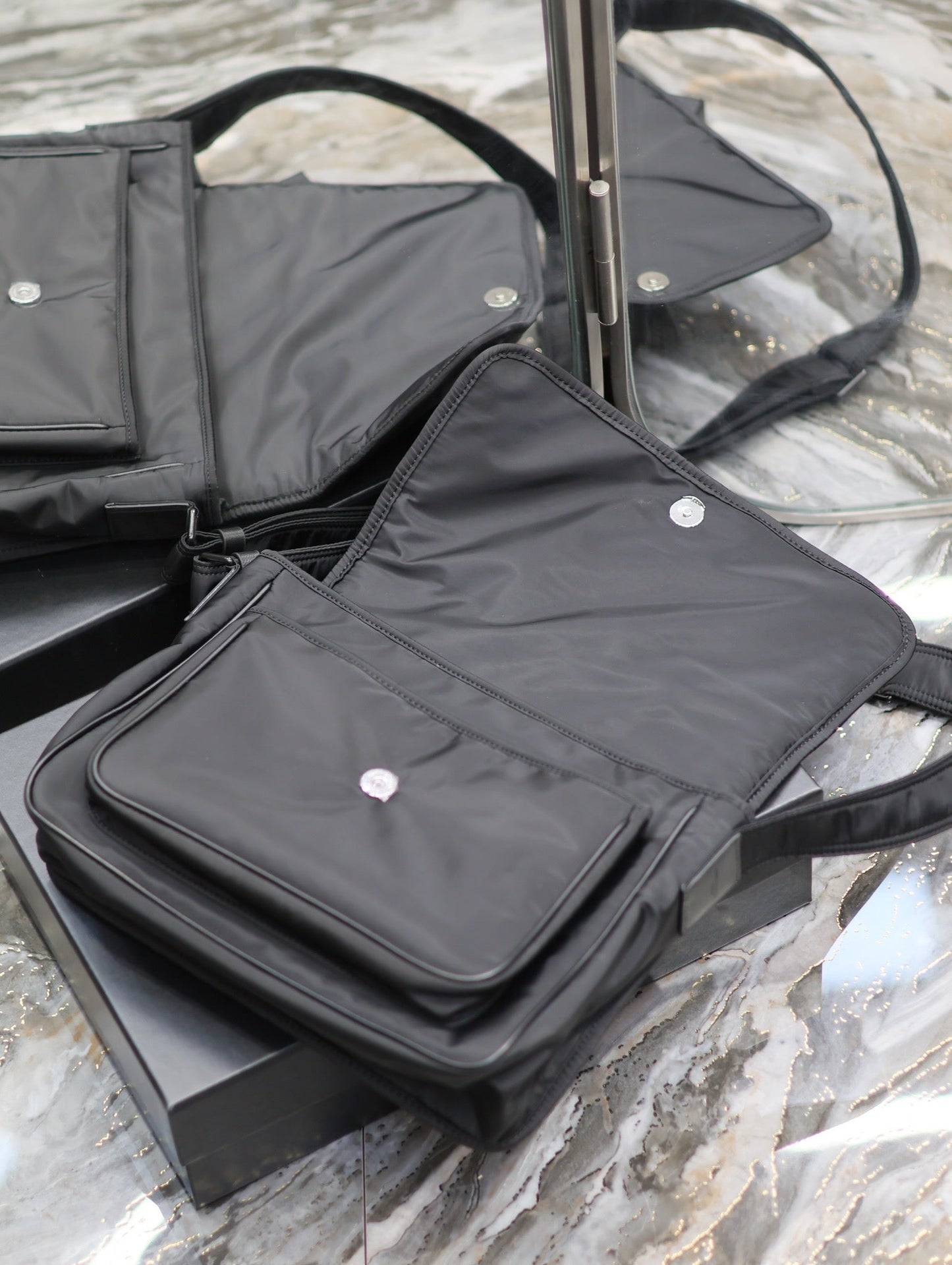 Luxury Saint Laurent NIKI LARGE 32 IN BLACK NYLON
