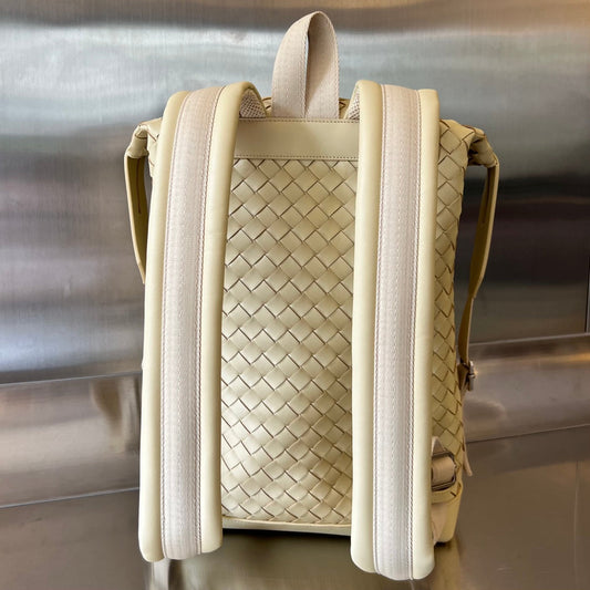 Luxury Bottega Veneta BACKPACK 42 IN BEIGE CALFSKIN