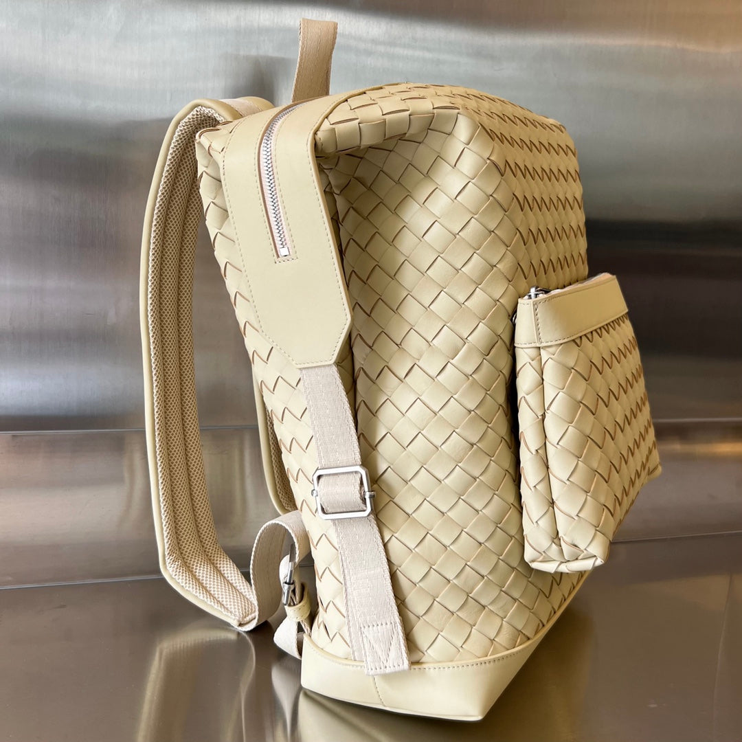Luxury Bottega Veneta BACKPACK 42 IN BEIGE CALFSKIN