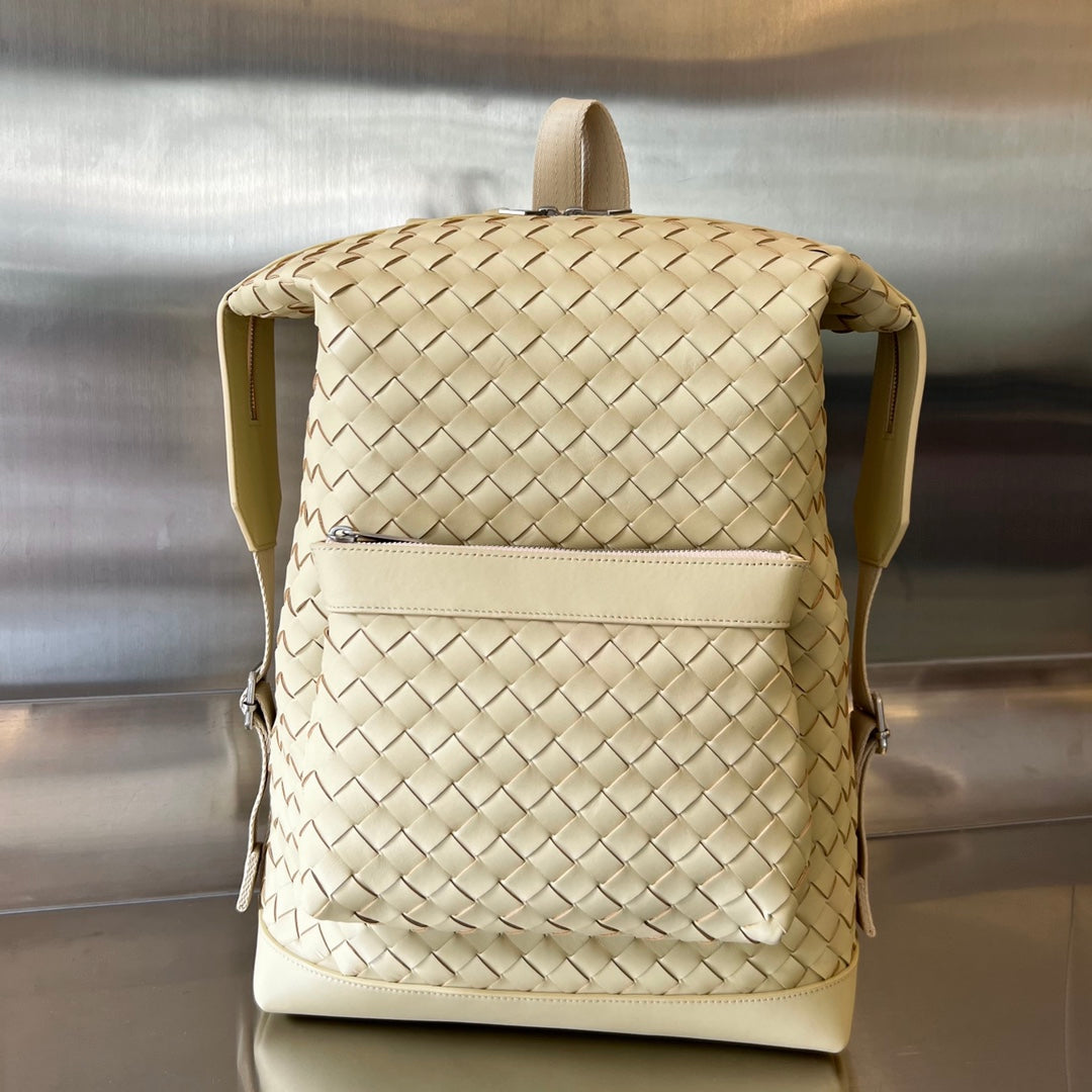 Luxury Bottega Veneta BACKPACK 42 IN BEIGE CALFSKIN