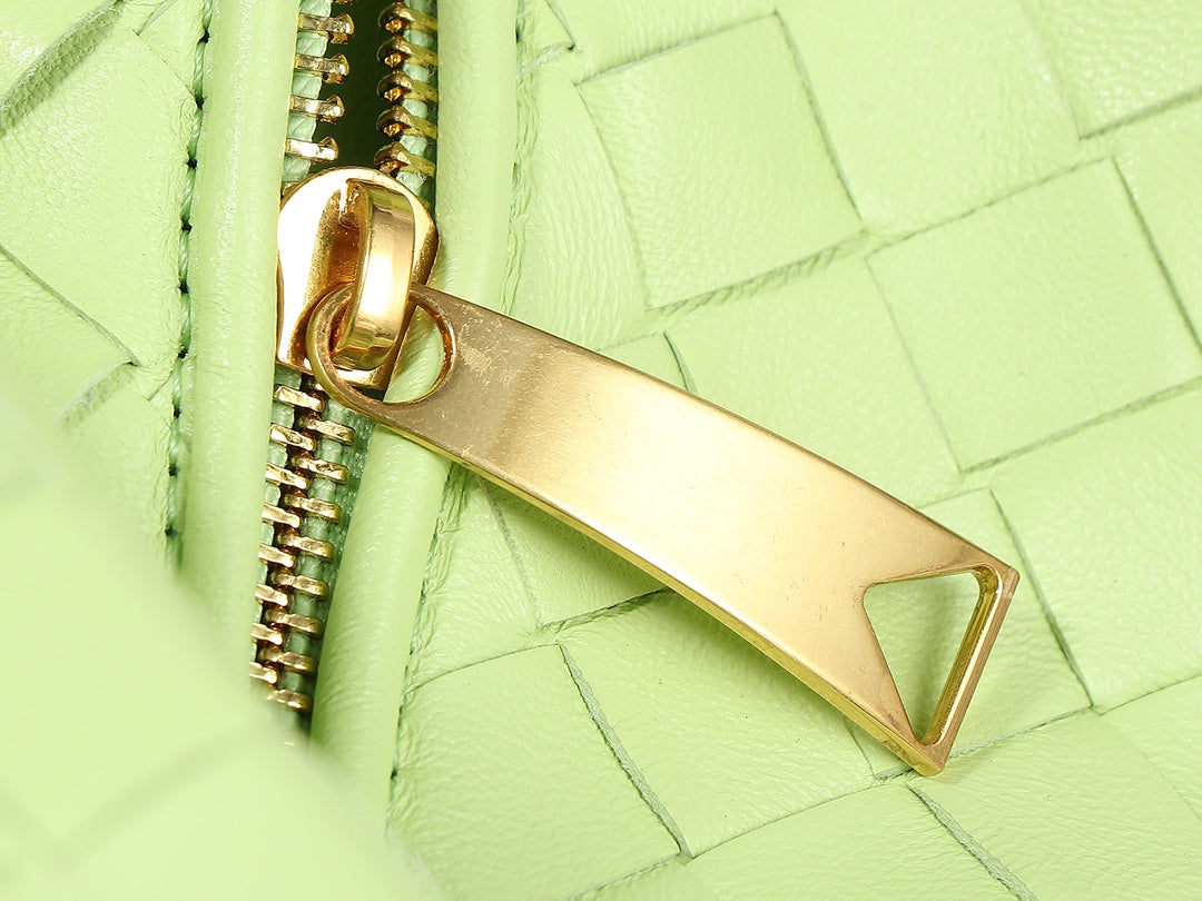 Luxury Bottega Veneta bv teen jodie 36cm light green lambskin