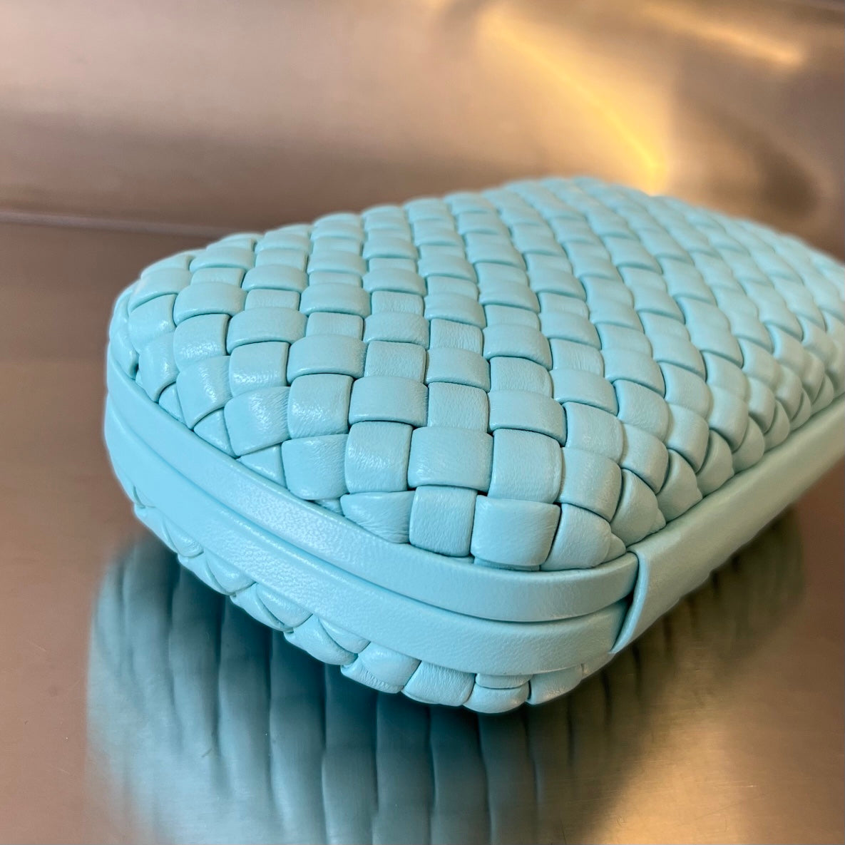 Luxury Bottega Veneta KNOT 20 IN BLUE PASTEL LAMBSKIN