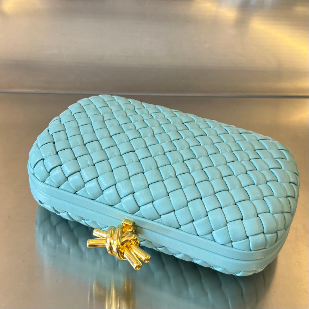 Luxury Bottega Veneta KNOT 20 IN BLUE PASTEL LAMBSKIN