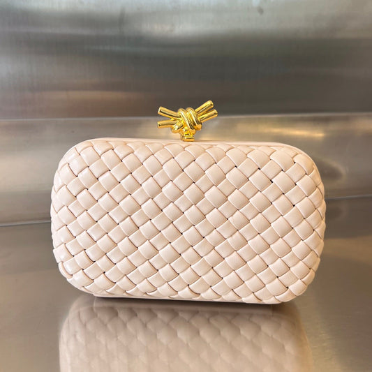 Luxury Bottega Veneta KNOT 20 IN SOLF PINK LAMBSKIN