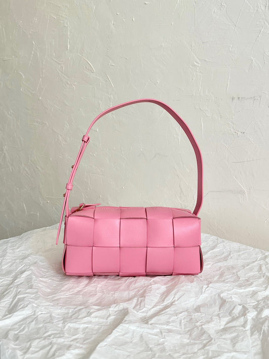 Luxury Bottega Veneta CASSETTE 23 IN LIGHT PINK LAMBSKIN