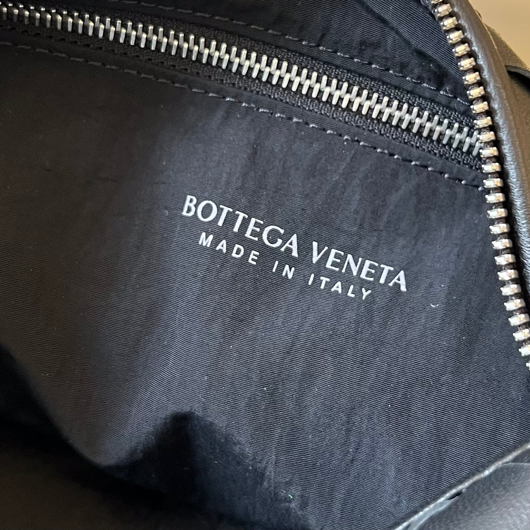 Luxury Bottega Veneta BUDDY 59 BAG IN BLACK CALFSKIN