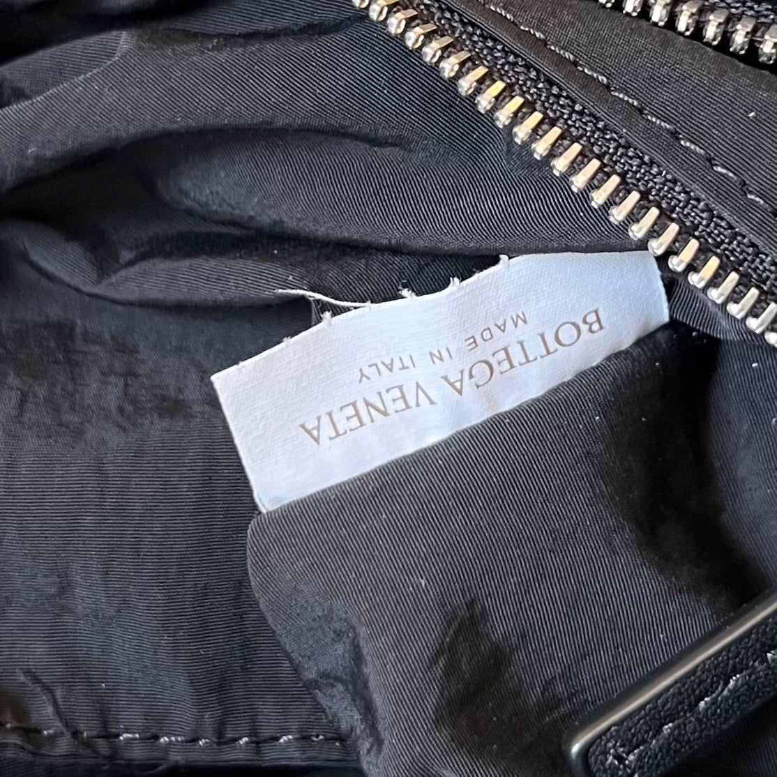 Luxury Bottega Veneta BUDDY 59 BAG IN BLACK CALFSKIN