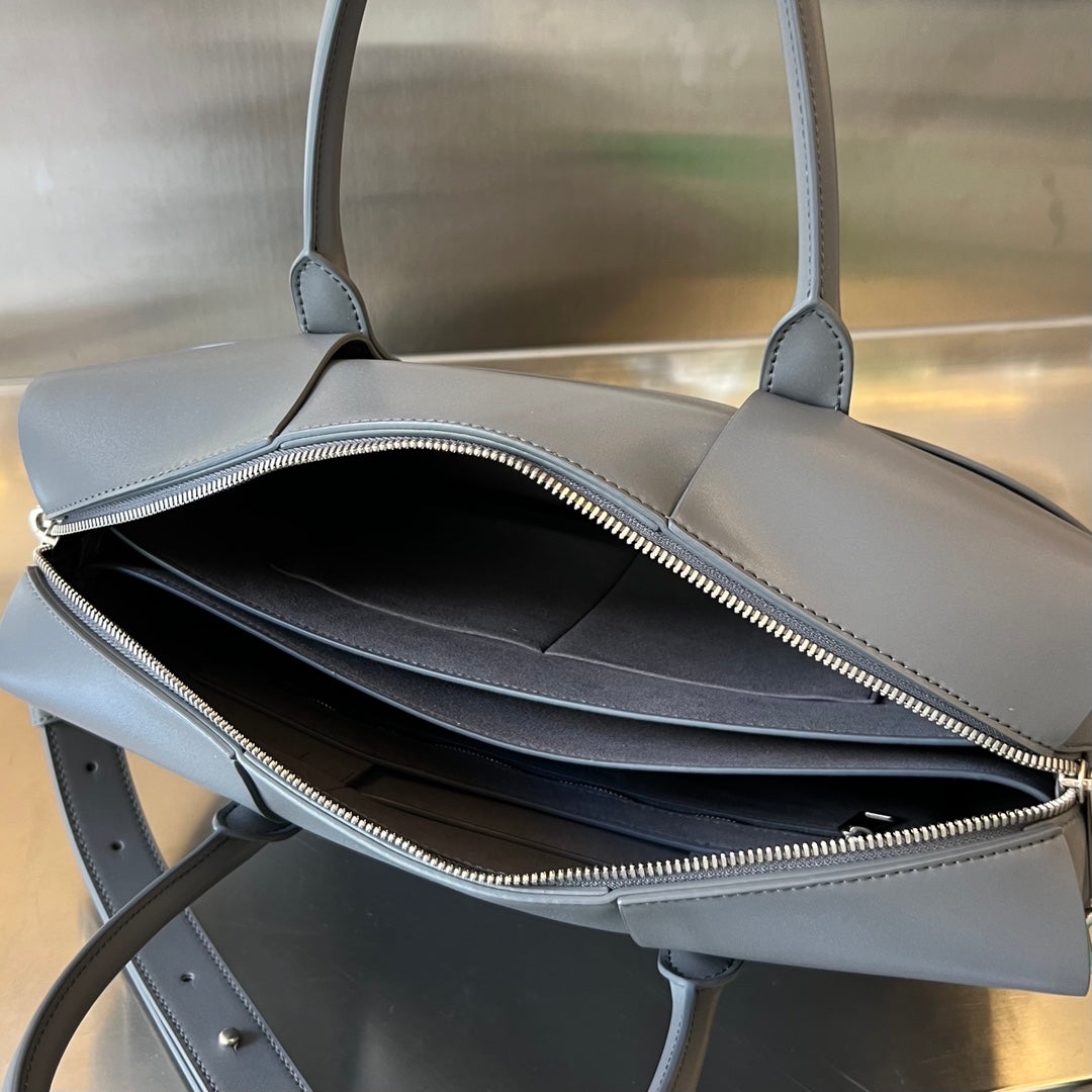 Luxury Bottega Veneta ARCO 36 BAG IN GRAY LAMBSKIN