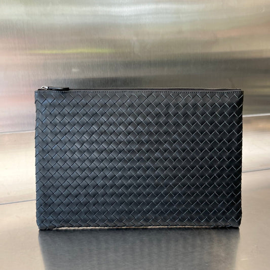 Luxury Bottega Veneta INTRECCIATO 30 IN BLACK LAMBSKIN