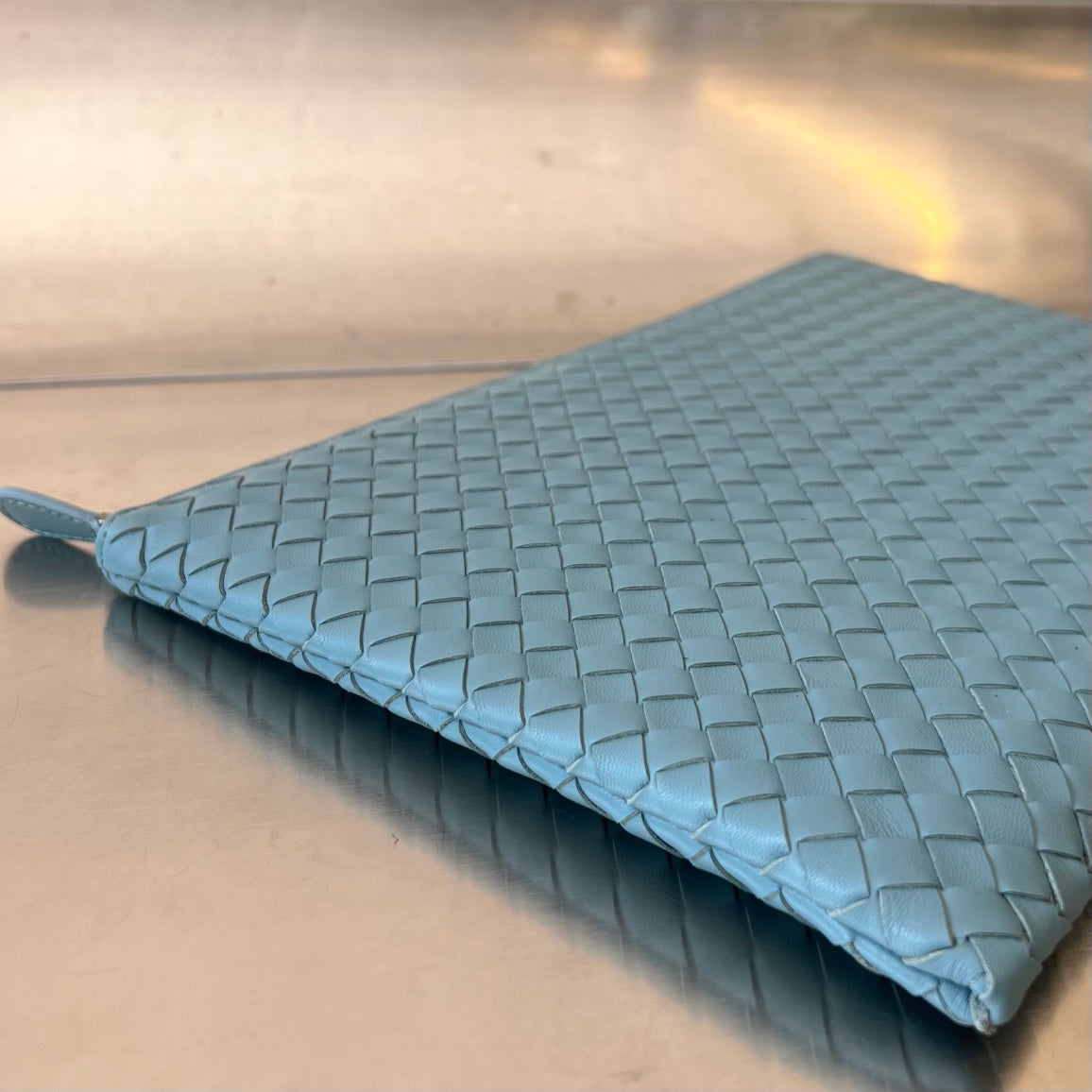 Luxury Bottega Veneta INTRECCIATO 30 IN SKY BLUE LAMBSKIN