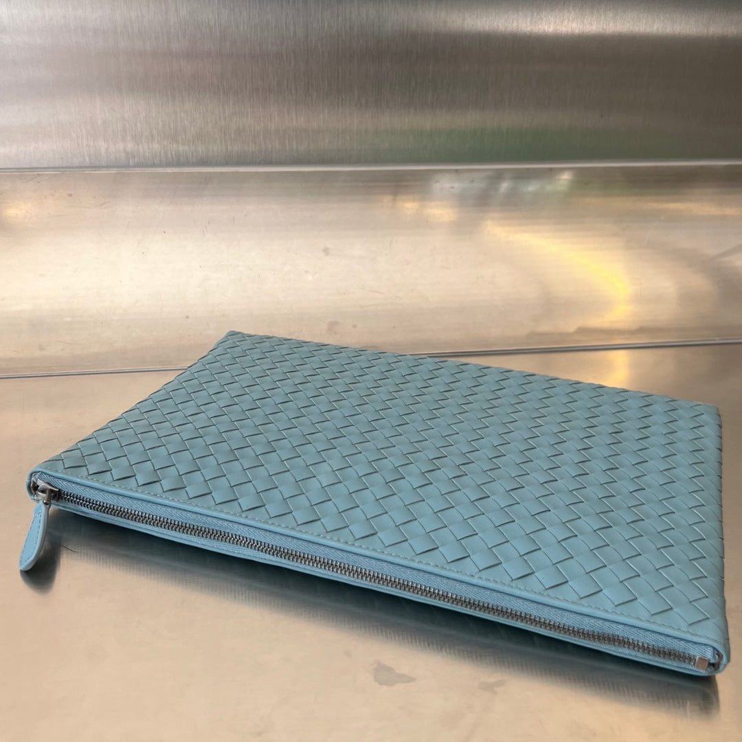 Luxury Bottega Veneta INTRECCIATO 30 IN SKY BLUE LAMBSKIN
