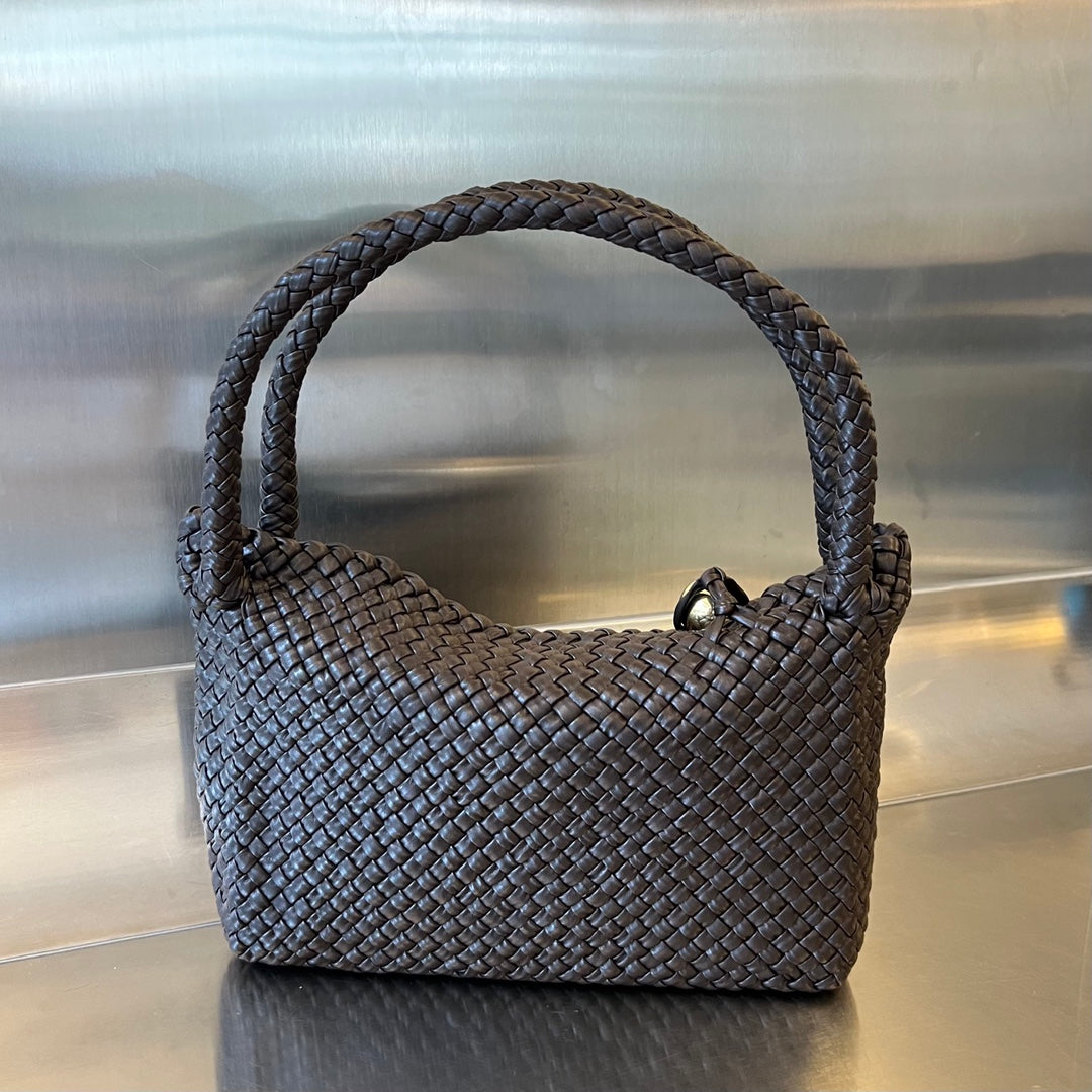 Luxury Bottega Veneta TOSCA 27 BAG IN CHOCOLATE CALFSKIN
