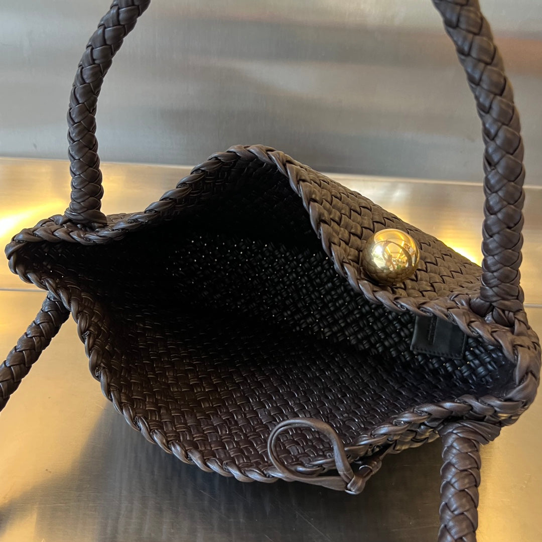 Luxury Bottega Veneta TOSCA 27 BAG IN CHOCOLATE CALFSKIN