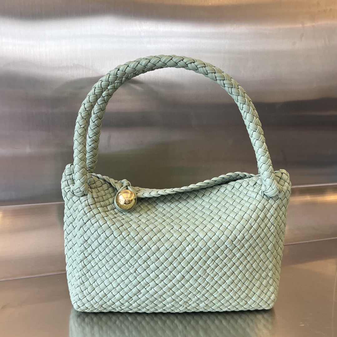 Luxury Bottega Veneta TOSCA 27 BAG IN CREAM GREY CALFSKIN
